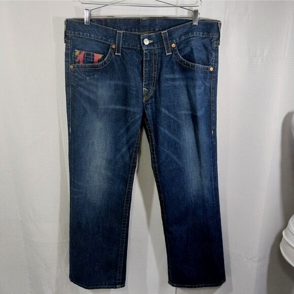 TRUE RELIGION! ULTRA COOL BLUE DENIM W/FADE STRAIGHT LEG W/RED JEANS! SZ 38 X 30 - Picture 2 of 11